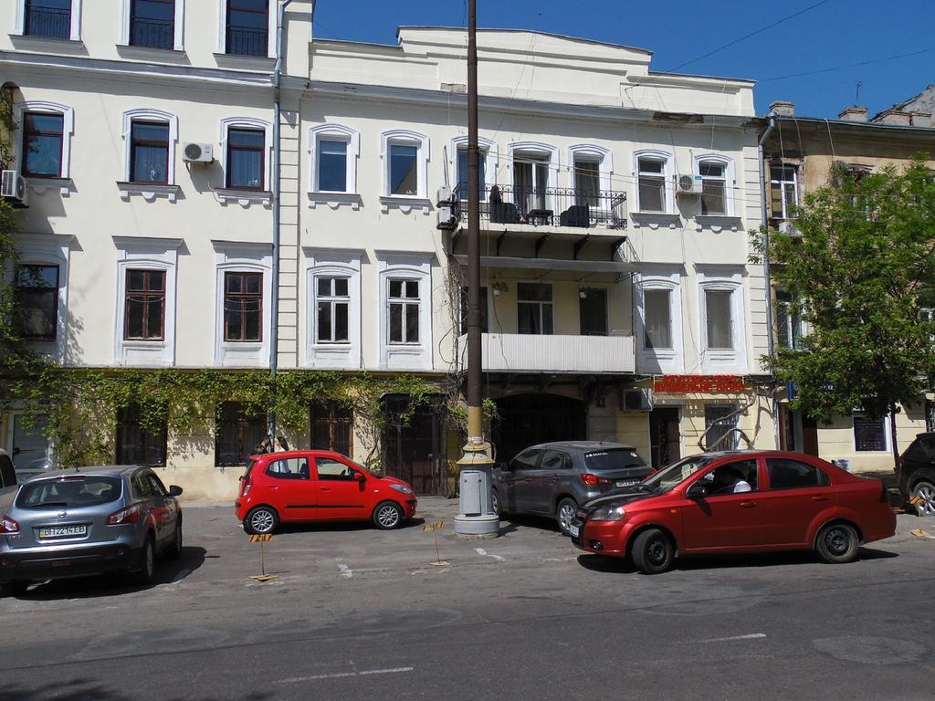 Vintazhnaya Apartment Odessa Zewnętrze zdjęcie